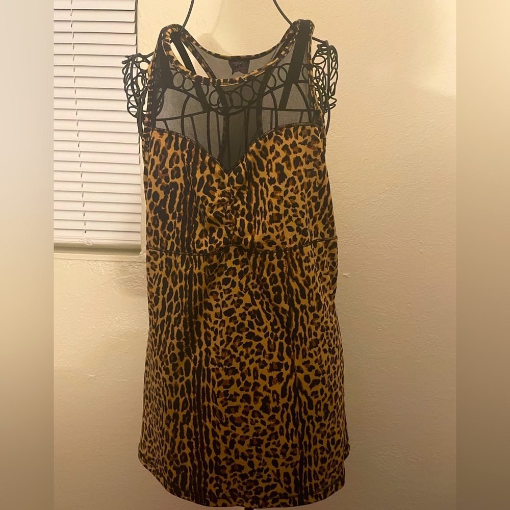 Animal print athletic tank top